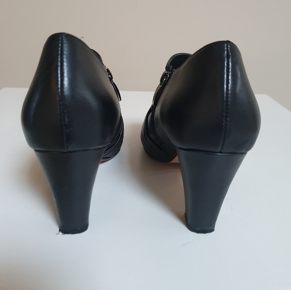 Black AIRFLEX secret leather womens Dress ankle Boots 9.5 B zip up 9cm heels - Picture 3 of 5